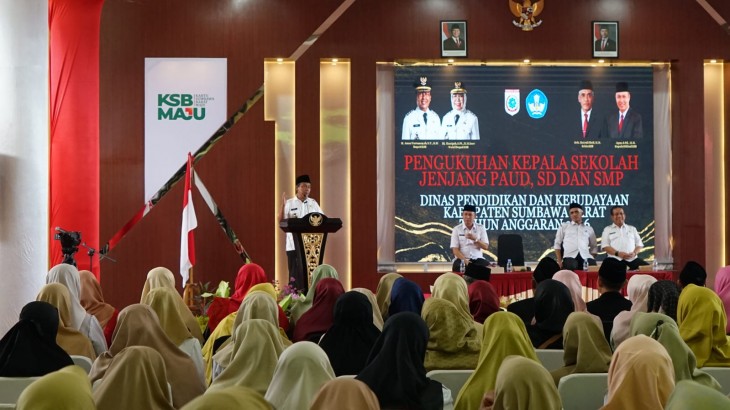 Bupati KSB Kukuhkan 35 Kepala Sekolah Jenjang PAUD, SD, dan SMP Tahun 2026